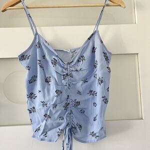 Flowy top. BNWT. Size small.